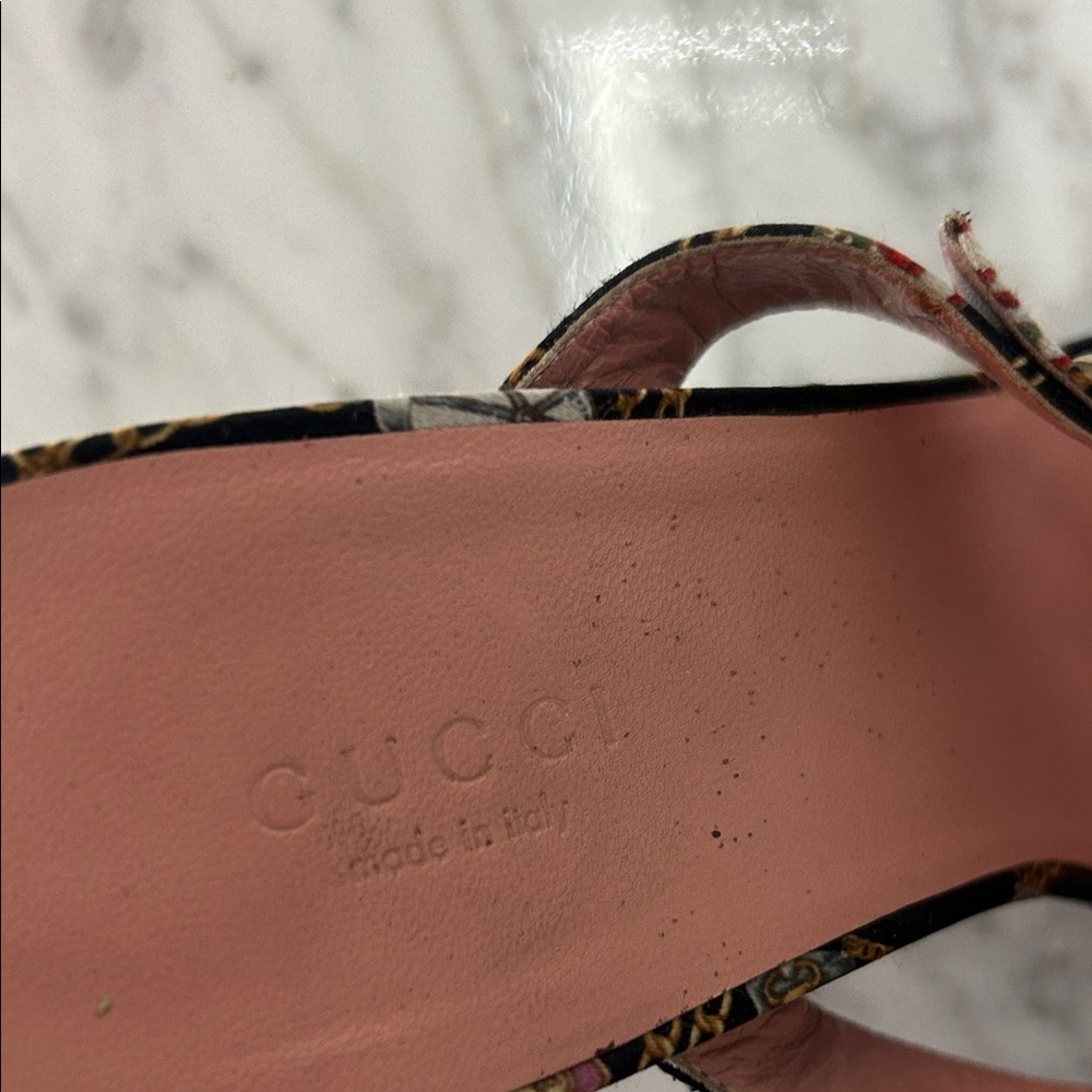 GUCCI Tom Ford For Gucci Vintage Chain Logo Satin Slide Heels size 7 - Picture 3 of 16